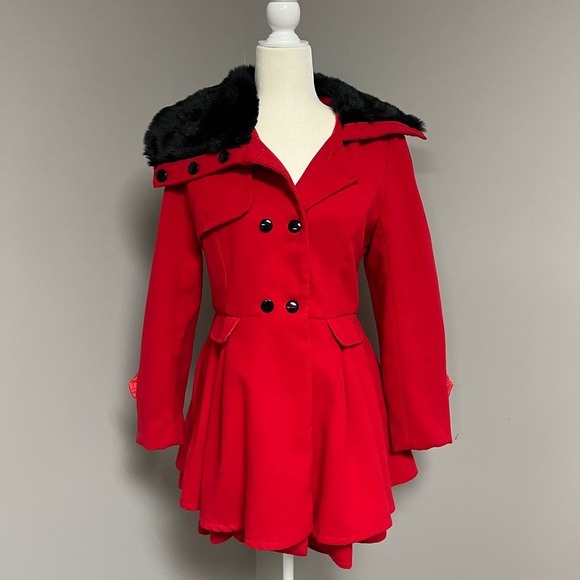 Red women’s coat - Picture 1 of 4